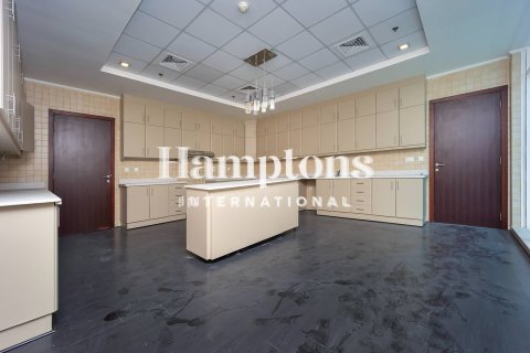 Apartment de 5 dormitorios en Emirates Crown, UAE No. 147978 11