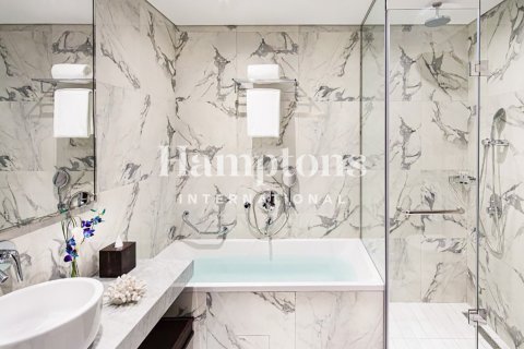 Studio Apartment in The Address Dubai Marina, UAE No. 147980 6