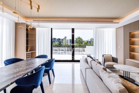 Villa de 4 dormitorios  No. 120899 3