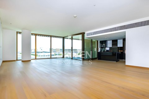 Квартира с 3 спальнями  №120898 3