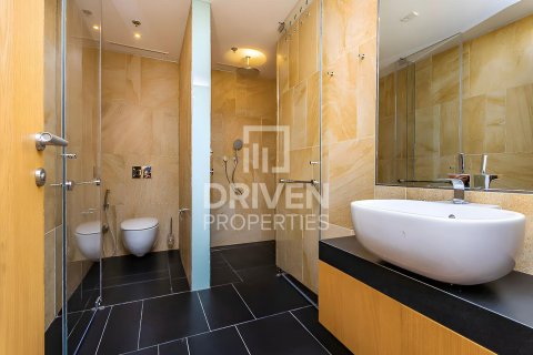 Квартира с 3 спальнями  №120898 19