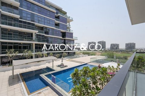 Квартира с 2 спальнями в DAMAC Hills (Akoya by DAMAC), ОАЭ №136140 3