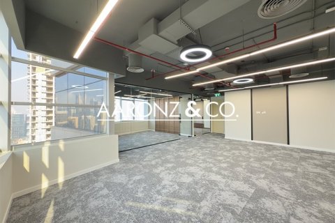 Офис 111м² в Джумейра Лейк Тауэрс, ОАЭ №136137 4