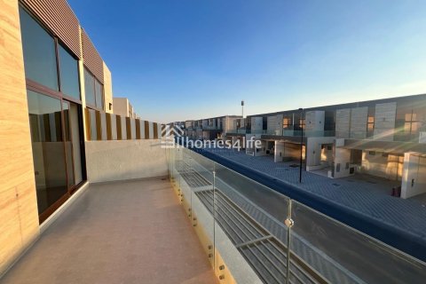 Villa de 4 chambres à District 11, UAE No. 165645 10