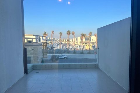 Villa de 4 chambres à District 11, UAE No. 165645 11