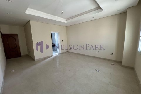 7 bedrooms Villa in Umm Salal Mohammed, Qatar No. 57849 14