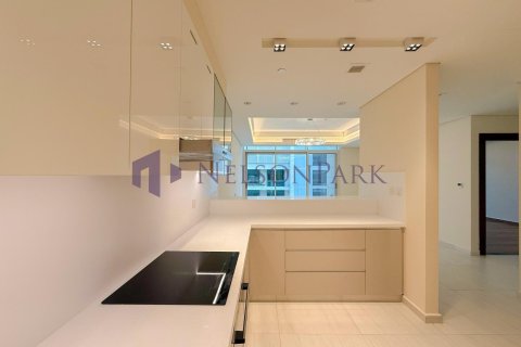 1 bedroom Apartment in Doha, Qatar No. 57865 8