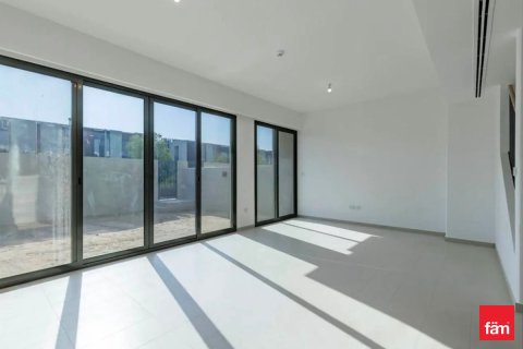 Villa de 3 dormitorios en Dubai, UAE No. 135790