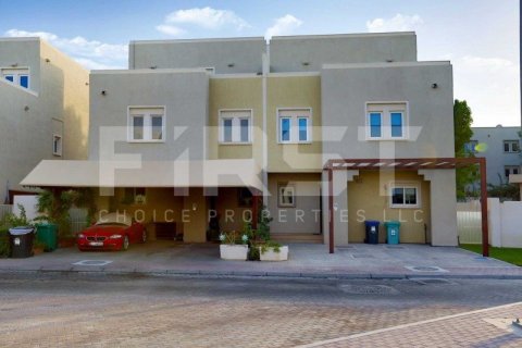 5 bedrooms Villa in Abu Dhabi, UAE No. 203349 4