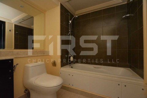 5 bedrooms Villa in Abu Dhabi, UAE No. 203349 11
