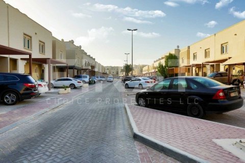 5 bedrooms Villa in Abu Dhabi, UAE No. 203349 17