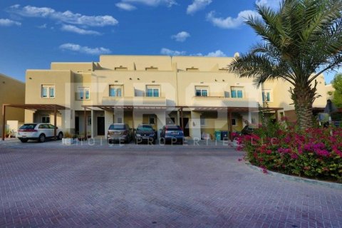 5 bedrooms Villa in Abu Dhabi, UAE No. 203349