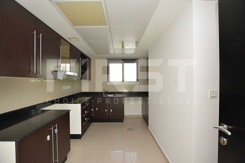 5 bedrooms Villa in Abu Dhabi, UAE No. 203349 6