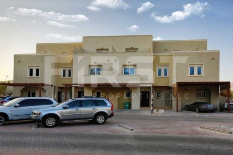 5 bedrooms Villa in Abu Dhabi, UAE No. 203349 15