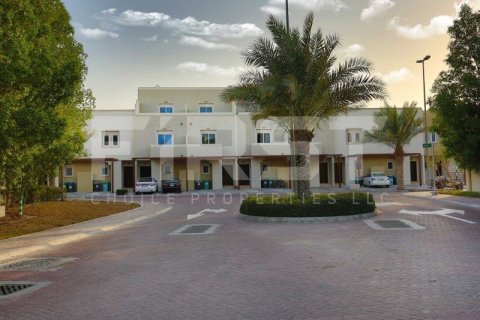 5 bedrooms Villa in Abu Dhabi, UAE No. 203349 18