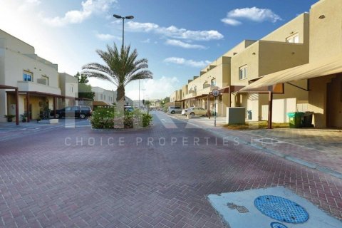 5 bedrooms Villa in Abu Dhabi, UAE No. 203349 20