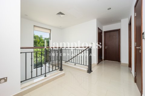 Villa de 5 chambres à Bella Casa, UAE No. 162981