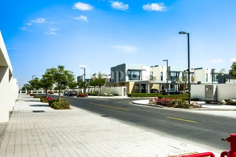 Townhouse de 3 dormitorios No. 119033 24