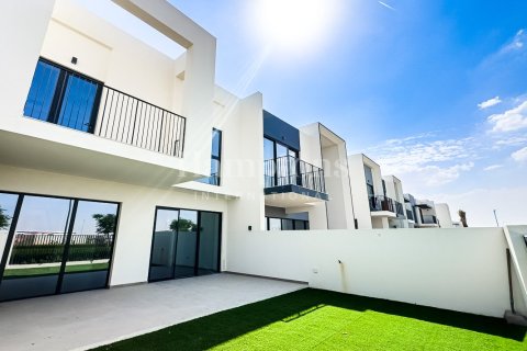 Townhouse de 3 dormitorios No. 119033 2