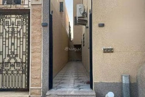 Квартира с 4 спальнями в Эр-Рияд, Саудовская Аравия №99261 1