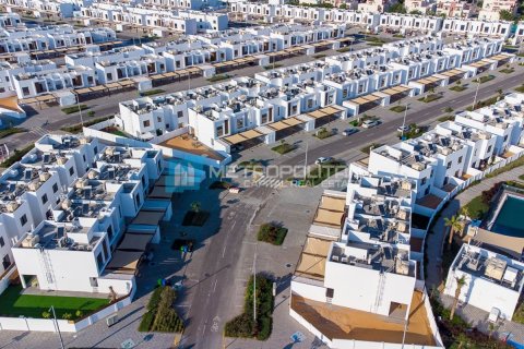 Townhouse de 3 dormitorios en Al Ghadeer, UAE No. 92349 3