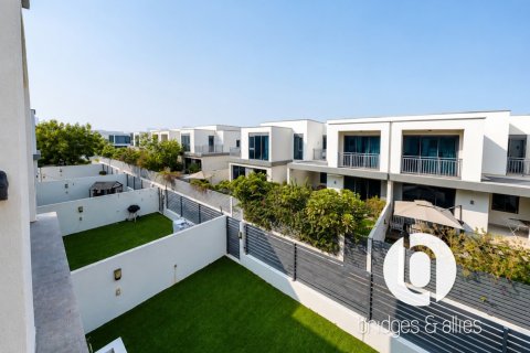 Villa de 4 dormitorios en Dubai Hills Estate, UAE No. 205264 11