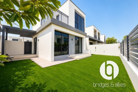 Villa de 4 dormitorios en Dubai Hills Estate, UAE No. 205264