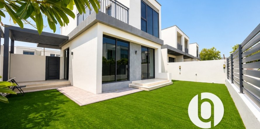 Villa de 4 dormitorios en Dubai Hills Estate, UAE No. 205264