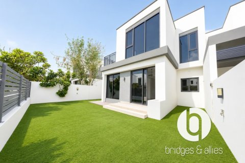 Villa de 4 dormitorios en Dubai Hills Estate, UAE No. 205264 13