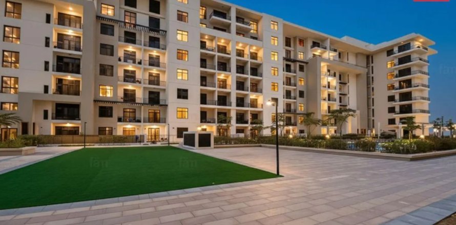 Apartment de 2 dormitorios en Town Square, UAE No. 149428