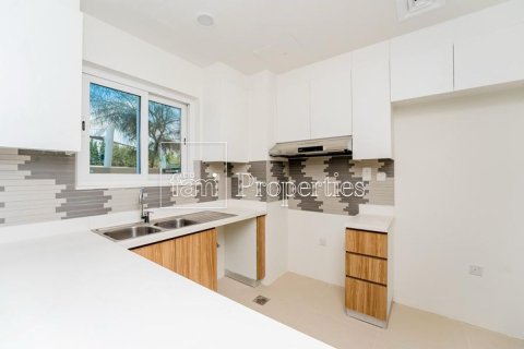 4 bedrooms Townhouse in Dubai, UAE No. 149430 6