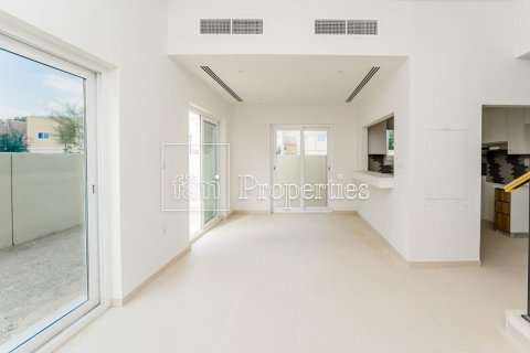4 bedrooms Townhouse in Dubai, UAE No. 149430