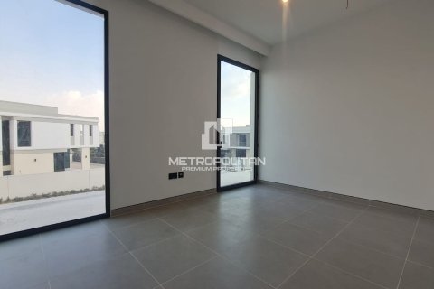 4 غرف نوم فيلا  رقم 128542 23