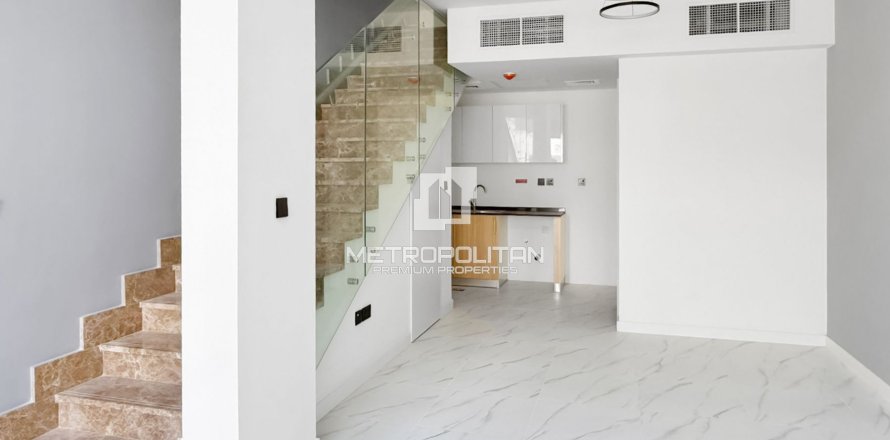 1 غرف نوم تاون هاوس رقم 129323