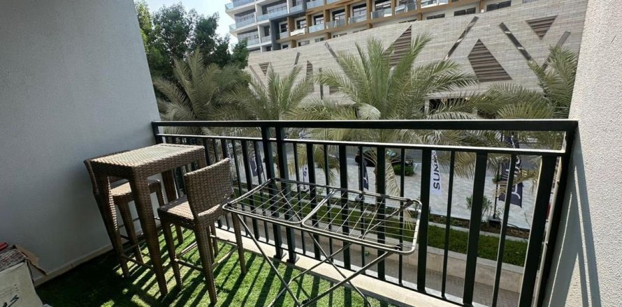 Studio Apartment in Al Barsha, UAE No. 169436