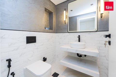 Appartement de 2 chambres à Dubai, UAE No. 100191 4