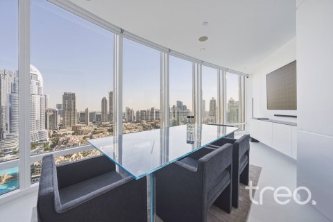 Appartement de 2 chambres à Burj Khalifa, UAE No. 200893 13