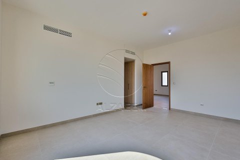 Townhouse de 3 dormitorios en Khalifa City, UAE No. 91086 9