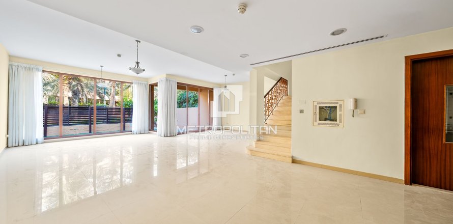 Townhouse de 4 dormitorios No. 128774