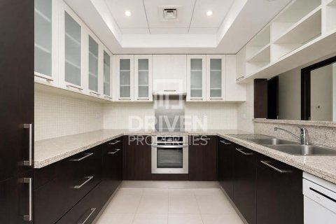 1 bedroom Apartment in Boulevard Central Towers, UAE No. 191685 12