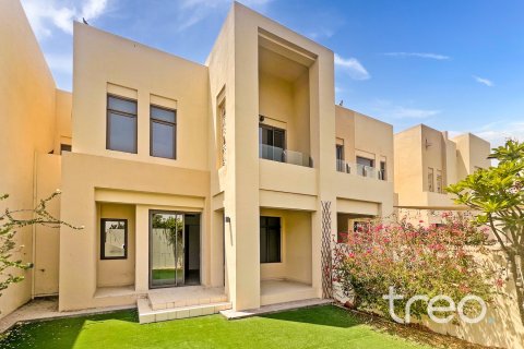 Townhouse de 3 dormitorios en Mira Oasis 3, UAE No. 188078