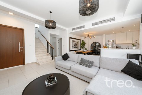 Townhouse de 3 dormitorios en Town Square, UAE No. 188080 3