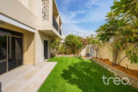 Townhouse de 3 dormitorios en Town Square, UAE No. 188080 24