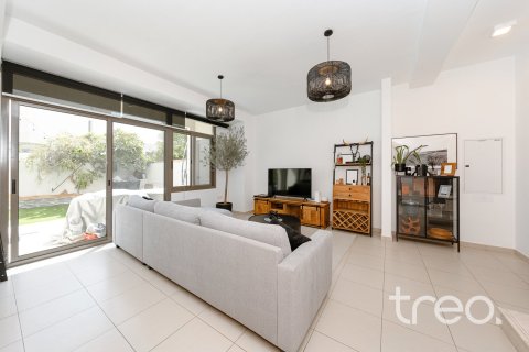 Townhouse de 3 dormitorios en Town Square, UAE No. 188080 4