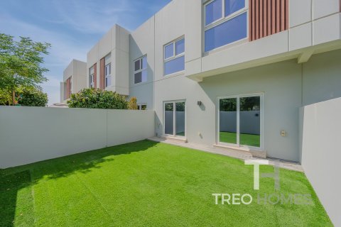 3 bedrooms Townhouse in Dubai, UAE No. 188077 8