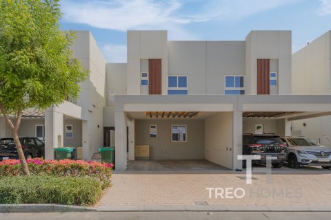 3 bedrooms Townhouse in Dubai, UAE No. 188077 6