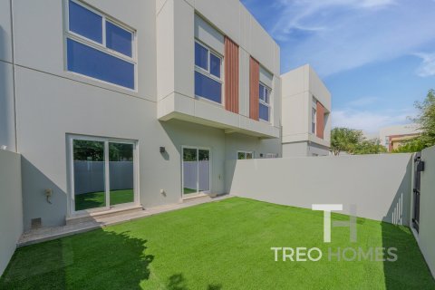 3 bedrooms Townhouse in Dubai, UAE No. 188077 4