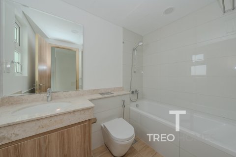3 bedrooms Townhouse in Dubai, UAE No. 188077 9
