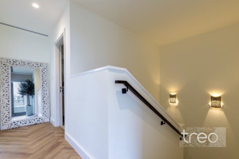 Villa de 4 dormitorios en Dubai, UAE No. 188076 10