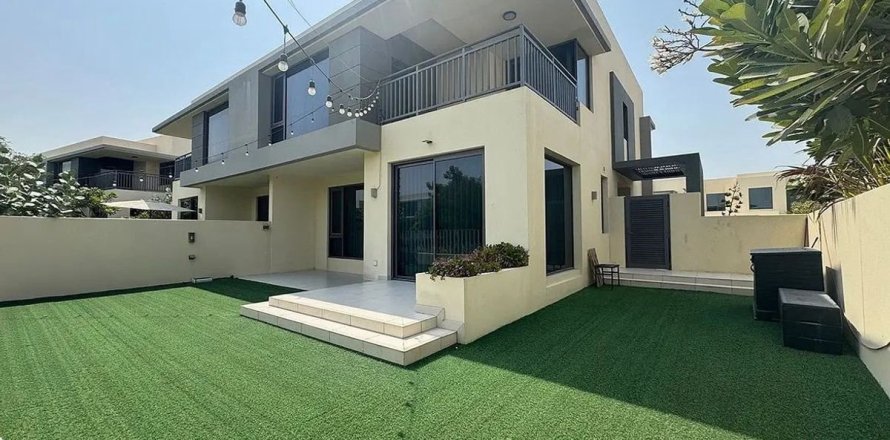 5 bedrooms Villa in Dubai Hills Estate, UAE No. 125468